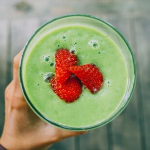 green smoothie with strawberries