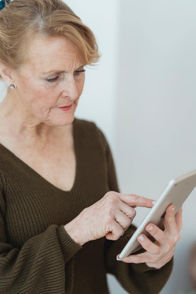 woman using smartphone app